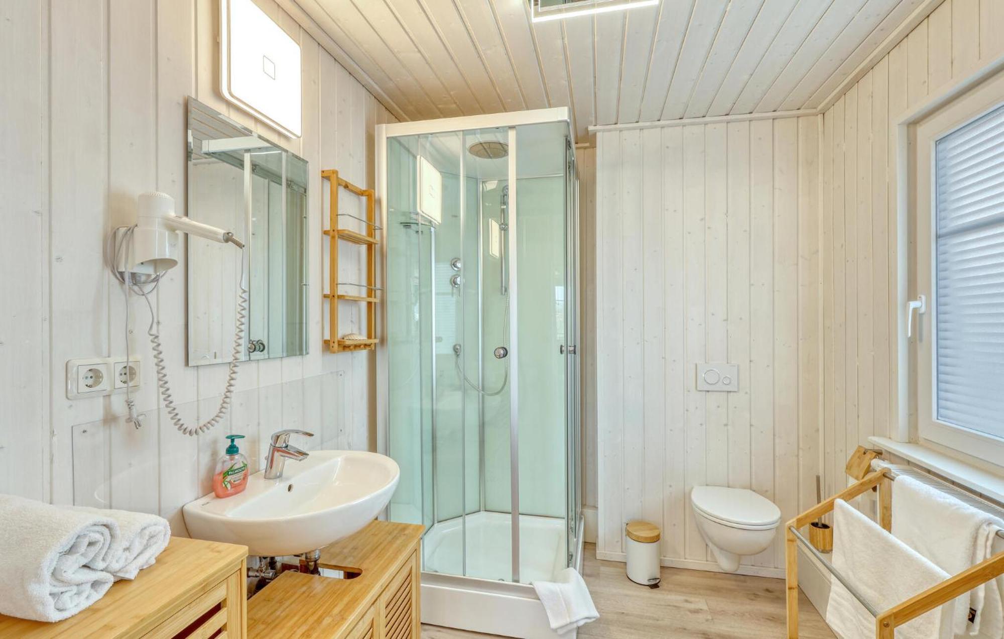 3 Bedroom Pet Friendly Home In Zerpenschleuse Exterior photo